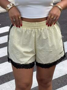 Muchica Plus Size Women's Side Stripe Contrast Lace Casual Shorts - Black - View 3
