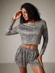 DreamPoppy 2pcs Women's Comfortable Round Neck Printed Cropped Long Sleeve Pajama Top + Elastic Waist Shorts Pajama Set - Black - View 6