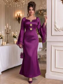 Roveilla Purple Mermaid Evening Gown With Flared Long Sleeves, Metallic Floral Buttons And Square Neckline Party Dress Fall - Purple - View 6