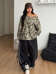Coolane Camiseta casual de manga larga con cuello asimétrico y estampado de ramas para mujer talla grande, estilo streetwear elegante para uso diario y salidas en otoño e invierno - Multicolor - Ver 2
