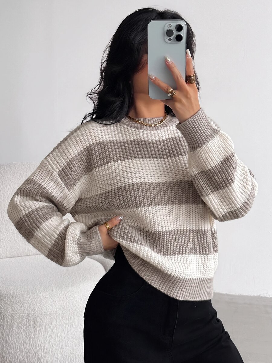 SHEIN 青少年女孩寬鬆休閒大廓形極簡舒適白色套頭毛衣,百搭加厚保暖針織衫,適合秋冬正式場合、畢業舞會、六年級學生 - 彩色 - 查看 1
