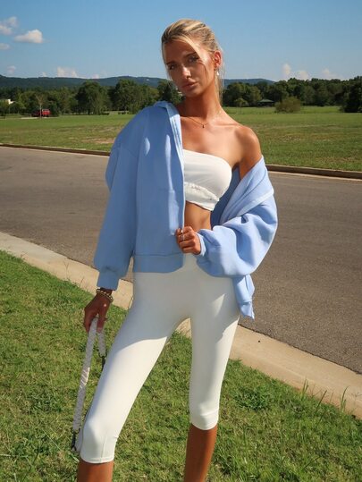 Sydney Algeri Women's Sky Blue Sweatshirt Sweatshirt, Solid Color Design, Elegant, Casual Outdoor Travel Wear