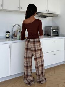 ZzzCrew 2pcs Women's Loungewear Set, Solid Color Asymmetric Neck Long Sleeve Top And Brown Plaid Long Pants - Multicolor - View 2