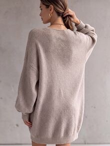 LUMIGAL Gaun Rajut Lengan Panjang Wanita Warna Polos dengan Detail Renda Kontras, Leher V, dan Bahu Jatuh - Sampanye - View 3
