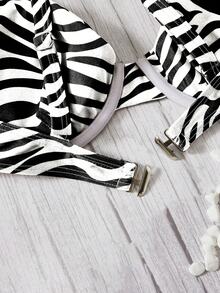 SHEIN Swim Summer Beach Zebra Stripe Underwire Bikini Top - Black and White - View 7