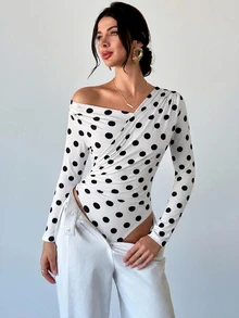 Firerie 女款秋冬優雅極簡精緻時尚辣妹日常通勤音樂節度假單肩不對稱領垂墜長袖白色短版上衣 - 黑與白 - 查看 7