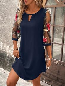 EMERY ROSE Vestido con bordado floral de manga de malla de cuello con abertura de ojo - azul real - Ver 5