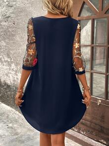 EMERY ROSE Vestido con bordado floral de manga de malla de cuello con abertura de ojo - azul real - Ver 2