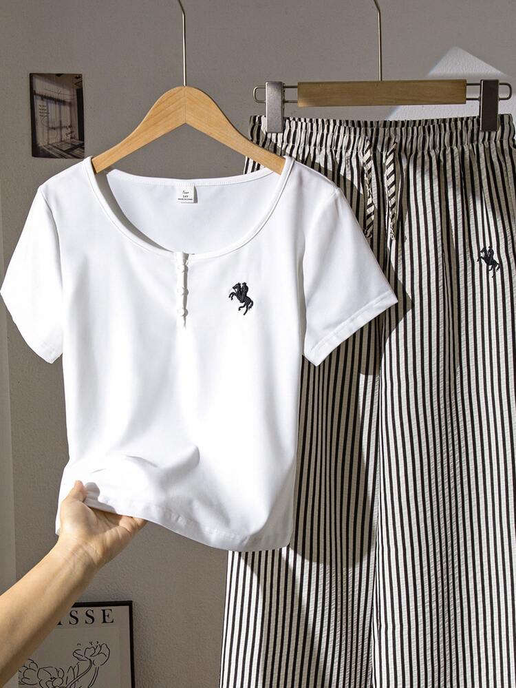 Teen Girls Summer Embroidered Round Neck White Short Sleeve T-Shirt And Striped Print Wide Leg Pants Set Summer Outfits Striped Shirts - Black and White - View 4