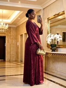 SHEIN Lady CURVE فستان أنيق عتيق بمقاس كبير مع طيات أمامية وفتحة جانبية - عنابي اللون - مشاهدة 2