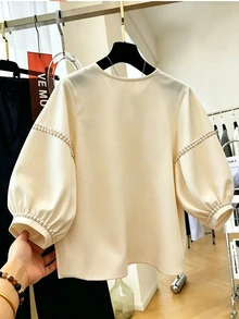 GlowEve CURVE 女款大尺碼春夏新品：奢華優雅仿刺繡花卉印花上衣，高端圓領中袖外出上衣，度假休閒襯衫，夏季女裝休閒襯衫，度假穿搭，鄉村風女裝 - 彩色 - 查看 2