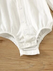 SHEIN 中性新生兒嬰兒男/女寶寶 100%純棉秋冬長袖白色連身衣，嬰兒連身衣，適合節日、滿月與週歲慶祝、嬰兒洗禮、寶寶生日 - 白色 - 查看 6