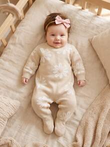 SHEIN Newborn Soft Knit Romper With Daisy Jacquard Pattern, Light Khaki, Round Neck, Long Sleeve, Full Footed, Multi-Button Crotch For Easy Diaper Changes, Gentle Forest Style Baby Outfit, All-In-One Bodysuit For Baby Girls, Suitable For Full Moon, 100 Days, Photo Shoots, Spring/Autumn/Winter, Inner Layer Or Outer Wear, Versatile For Daily Wear, Family Gatherings, Travel And Vacation - Apricot - View 1