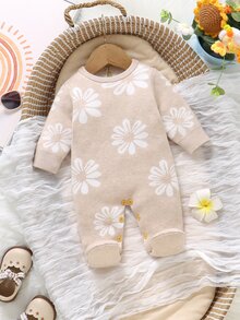 SHEIN Newborn Soft Knit Romper With Daisy Jacquard Pattern, Light Khaki, Round Neck, Long Sleeve, Full Footed, Multi-Button Crotch For Easy Diaper Changes, Gentle Forest Style Baby Outfit, All-In-One Bodysuit For Baby Girls, Suitable For Full Moon, 100 Days, Photo Shoots, Spring/Autumn/Winter, Inner Layer Or Outer Wear, Versatile For Daily Wear, Family Gatherings, Travel And Vacation - Apricot - View 5