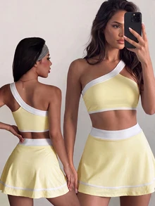 Cévolie Contrast Color One-Shoulder Strap Youthful Vibrant Spring/Summer Beach Outfit Women's Sportswear Set - Yellow - View 4