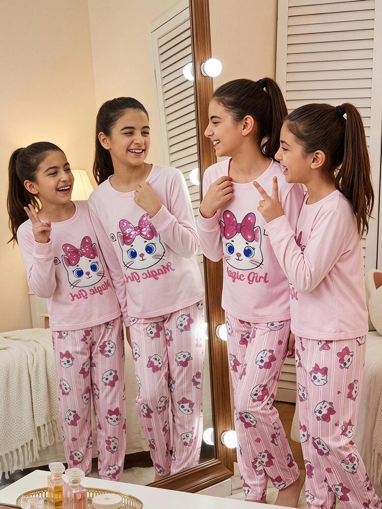 SHEIN طقم بيجامة ملابس منزلية للبنات المراهقات بطباعة لطيفة وكنزة صوفية، اشترِ 1 واحصل على 1 مجانًا، مريح وكاجوال للاستخدام اليومي، بقصة ضيقة - وردي فاتح - مشاهدة 1