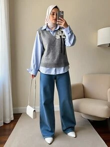 Modelyn Stickad väst i plus size med 3D-blomdekor - Grå - Visa 5