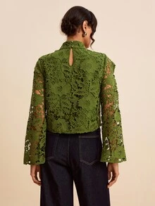 LOTSLUV Atasan Renda dengan Kerah Tinggi dan Hiasan Ruffle - Hijau - View 2