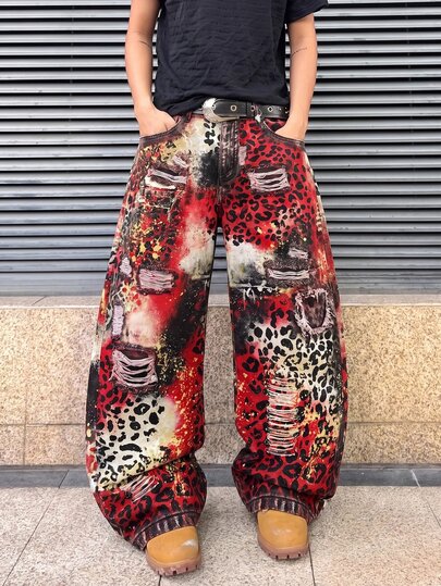 Street Life Jeans de mezclilla con estampado de leopardo rojo para hombre