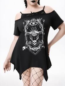 ROMWE Dark Gothic Skull Insect Skeleton Astrology Print Asymmetrical Hem Off Shoulder Lace Strap Black Plus Size T-Shirt - Black - View 4