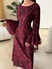 Yasmyna 女款粉色春夏修身圓領花卉印花荷葉邊喇叭袖長袖洋裝，優雅約會派對度假穿搭 - 酒紅色 - 查看 5