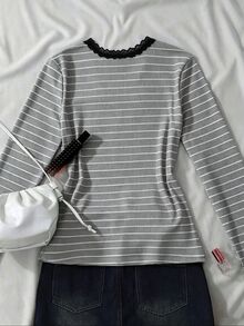 SHEIN Sparklyn 青少年女孩時尚休閒優雅可愛街頭風混色條紋蕾絲飾邊長袖T恤秋季 - 灰色 - 查看 2