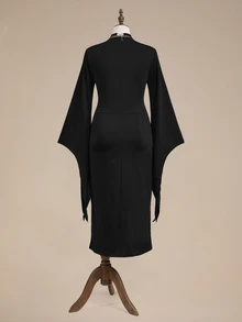 ROMWE Gaun Ukuran Plus Seksi Gaya Gothic Gelap dengan Desain Leher V dan Tali Pengikat, Lengan Lonceng, dan Belahan. - Hitam - View 8