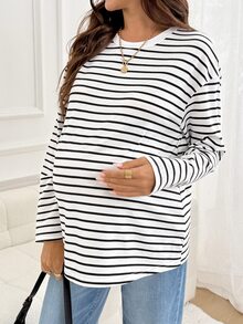 SHEIN تي شيرت كاجوال للحوامل مخطط بياقة دائرية وأكمام طويلة وكتف منسدل - أبيض - مشاهدة 4