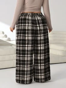 Solflare Plus Size Winter Plaid Warm Pants - Black and White - View 2