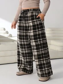 Solflare Plus Size Winter Plaid Warm Pants - Black and White - View 7