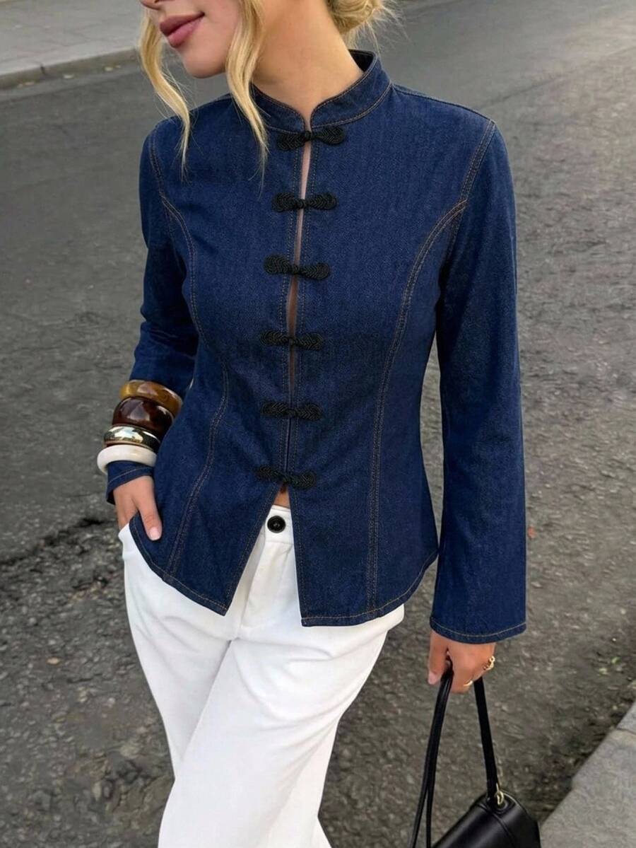 SHEIN MOD 女款時尚深藍色牛仔襯衫，立領、盤扣設計，收腰修身，新中式秋季優雅女式上衣 - 深色水洗藍 - 查看 1