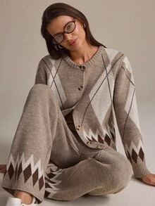 SHEIN Taupe Argyle Knit Cardigan Button Front Geometric Pattern Soft Cozy Cropped Sweater Vintage Preppy Fall Winter Top With Pant 2 Pcs Set - Mocha Brown - View 8
