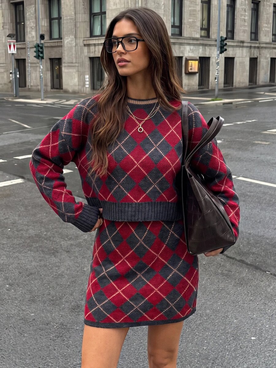 SHEIN WOMEN'S WEAR Regular Shape Knit Mini Skirt & Pullover Sweater Featuring An All-Over Argyle Check Pattern