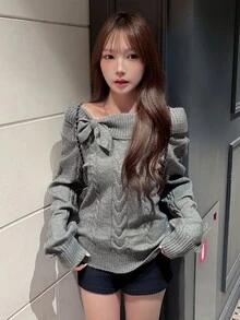 FRIFUL Sweater Fashion Wanita Lengan Panjang Model Off-Shoulder dengan Desain Simpul, Warna Polos, untuk Musim Gugur. - Grey - View 5