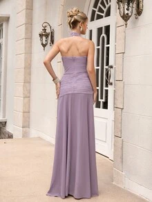 Poshira Gaun Malam Formal Panjang Wanita Bahan Chiffon Berhiaskan Mutiara, Renda Kontras, Leher Halter, dan Pinggang Berkerut (Gaya Pengerjaan Berat) - Purple - View 2