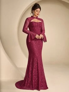 Coutiva Gaun Malam Formal Elegan Berenda dengan Kerah Cheongsam untuk Wanita Ukuran Besar (Desain Rumit) - Burgundy - View 5