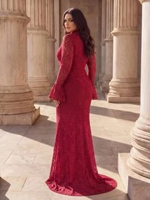 Coutiva Gaun Malam Formal Elegan Berenda dengan Kerah Cheongsam untuk Wanita Ukuran Besar (Desain Rumit) - Burgundy - View 10