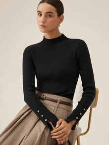 SHEIN Top de Base de Malha Slim-Fit com Gola Semi-Alta Francesa para Mulheres, Roupa de Baixo Premium de Manga Longa em Cor Sólida para Outono/Inverno com Punhos de Botão Dourado - Preto - Visão 5
