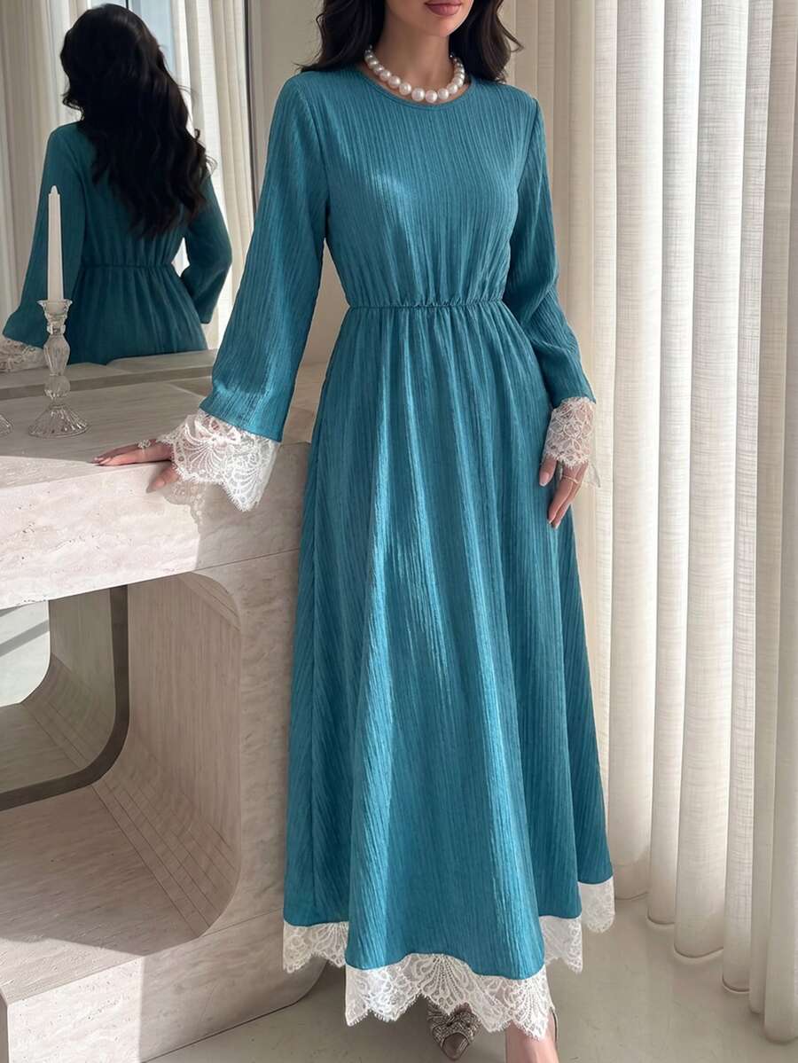 SHEIN Najma Gaun Panjang Leher Bulat Putih Berlipit dengan Renda Kontras untuk Sehari-hari, Gaun Formal untuk Liburan Keluarga Musim Dingin, Sederhana dan Elegan - Biru - View 1