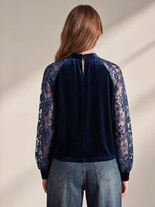 Anewsta ملابس علوية نسائية من المخمل بتصميم رقعات وتطريز خرزي ثلاثي الأبعاد على شكل زهور مع أكمام راجلان من الشبك، متعددة الاستخدامات، أنيقة وكاجوال، للخريف/الشتاء - أزرق بحري - مشاهدة 2