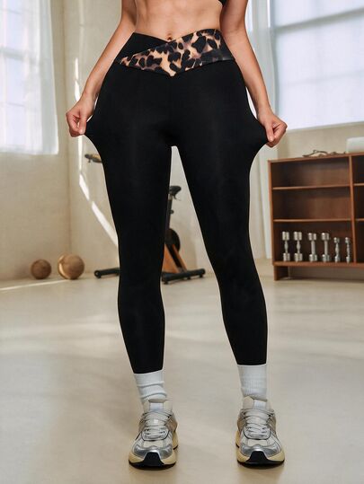 Eassivo Eassivo Women's Black Sculpting Leggings With Fold-Over Leopard Waistband,High Rise V-Yoke Back,Ms,4-Way Stretch,Moisture-Wicking Activewear