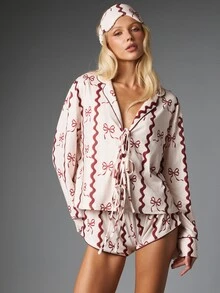 MISSGUIDED طقم بيجامة منسق مطبوع بطبعة فيونكة محبوك مضلع مع قميص بأكمام طويلة وربطة أمامية وشورت قصير، مجموعة ملابس منزلية مريحة هدية - متعدد الألوان - مشاهدة 1