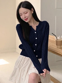 DAZY Cardigan Lengan Panjang Wanita Warna Polos Kasual Serbaguna untuk Aktivitas Sehari-hari di Musim Gugur - Navy Blue - View 5