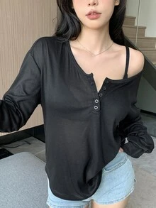DAZY Kaos Kasual Lengan Panjang Wanita Warna Polos dengan Kancing Setengah Plaket untuk Musim Gugur - Hitam - View 2