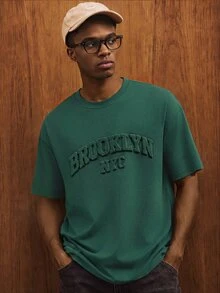 Manfinity Joysei Olive Green Letter Embossed Short Sleeve T-Shirt For Men - Dark Green - View 1