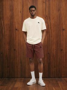 Manfinity Joysei Men's Fitted Apricot Knit Top And Brown Woven Shorts Set - Brown - View 4