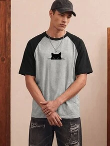 Manfinity Joysei 男士黑色浅灰色花卉撞色插肩袖T恤，可爱猫咪图案 - 彩色 - 查看 2