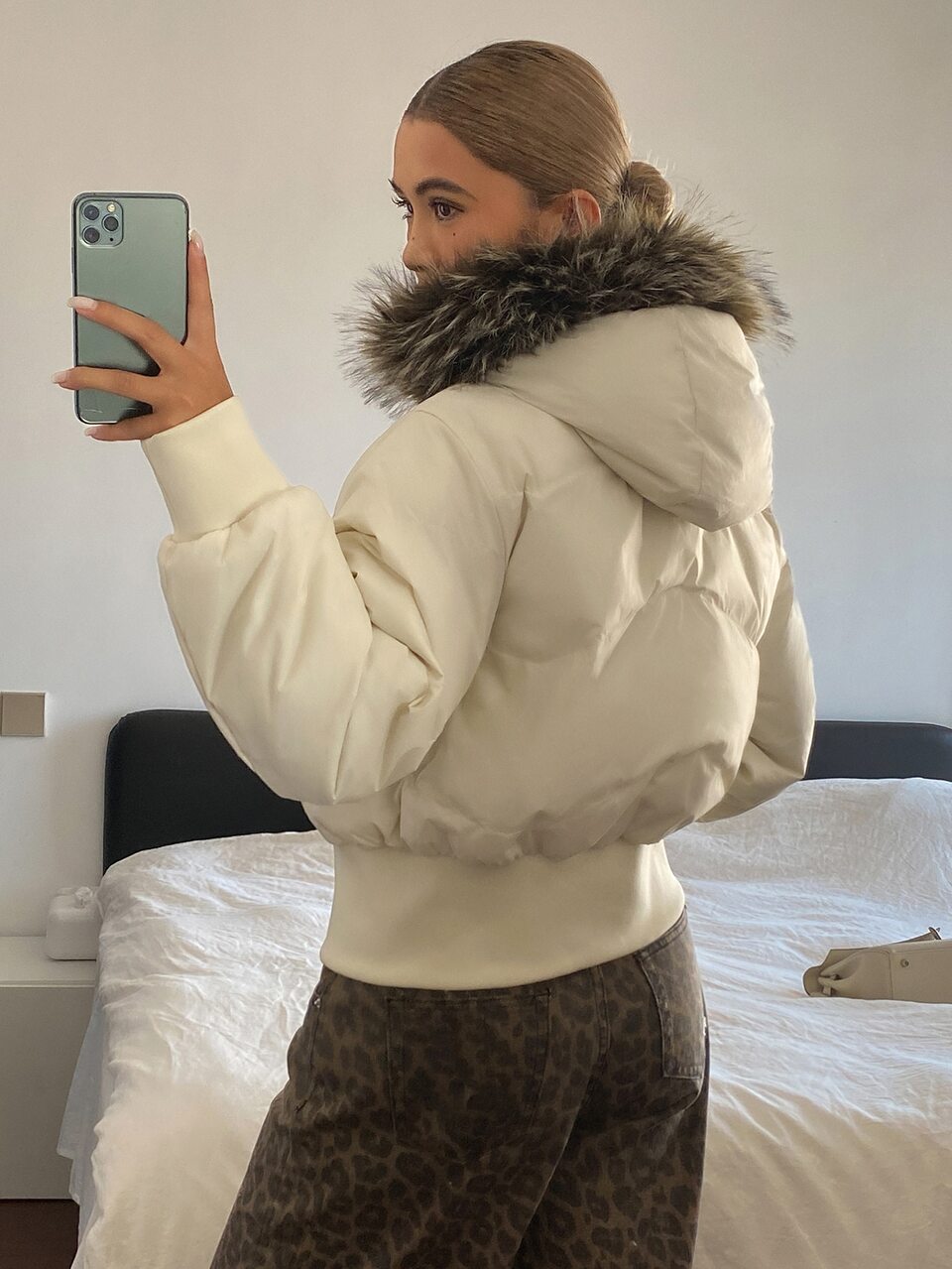 Women's Plush Hooded Zip-Up Casual Versatile Winter Padded Coat Jacket