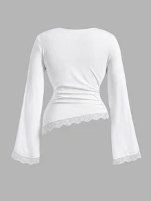 SHEIN MOD 大尺碼女款純色喇叭袖蕾絲下擺時尚T恤 - 白色 - 查看 2