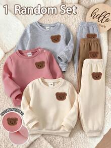 SHEIN Vintaside Kids 新生女嬰 1 套隨機款休閒可愛熊圖案仿刺繡印花圓領長袖保暖內裡運動衫與長褲套裝，柔軟面料，適合秋冬外出穿著 - 彩色 - 查看 6